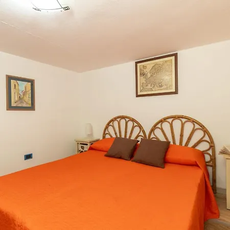 Casa L'ulivo - Seminterrato Daire Santa Maria Navarrese